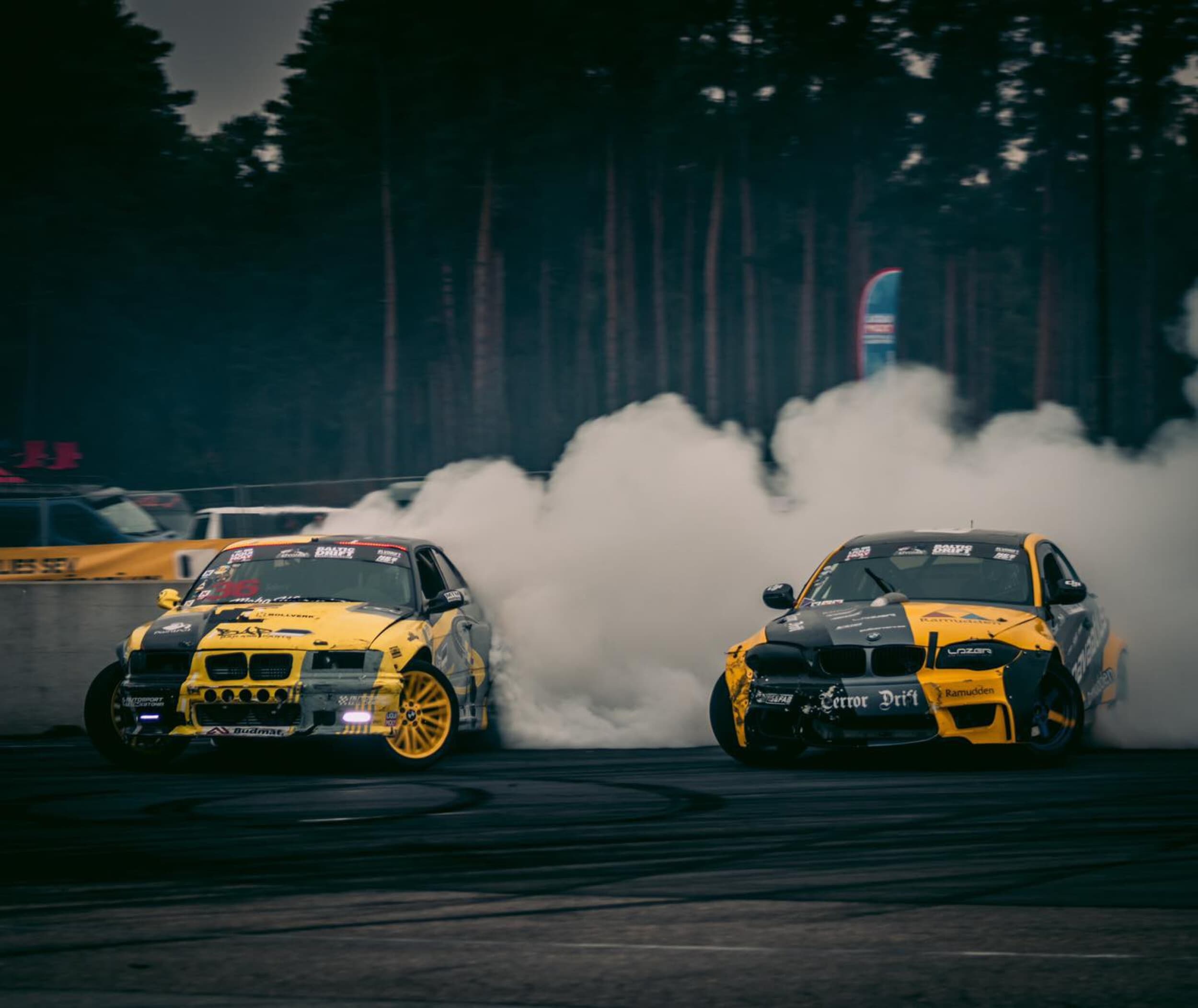 Hullumeelne sõit Driftiautos