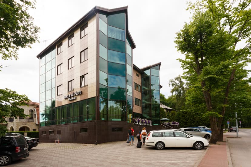 Rocca al Mare Hotelli perepakett 