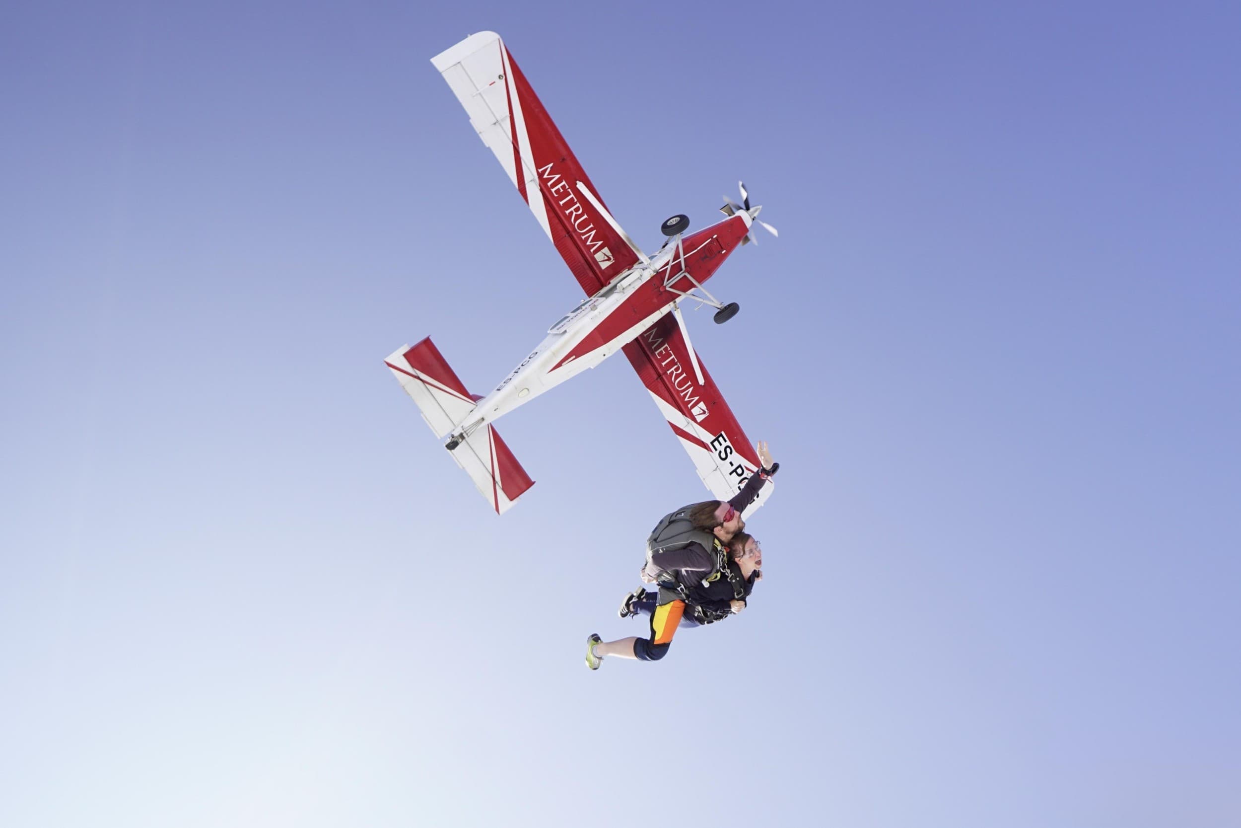 Tandemhüpe langevarjuga (4000 m) + videosalvestus | Kingitus