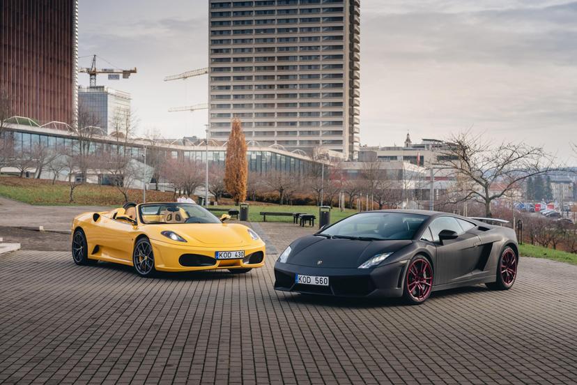 Ferrari vs Lamborghini sõiduelamus | Superdrive