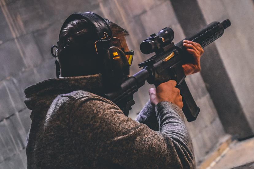 Laskmine käsirelvadest "Meeste eri" 