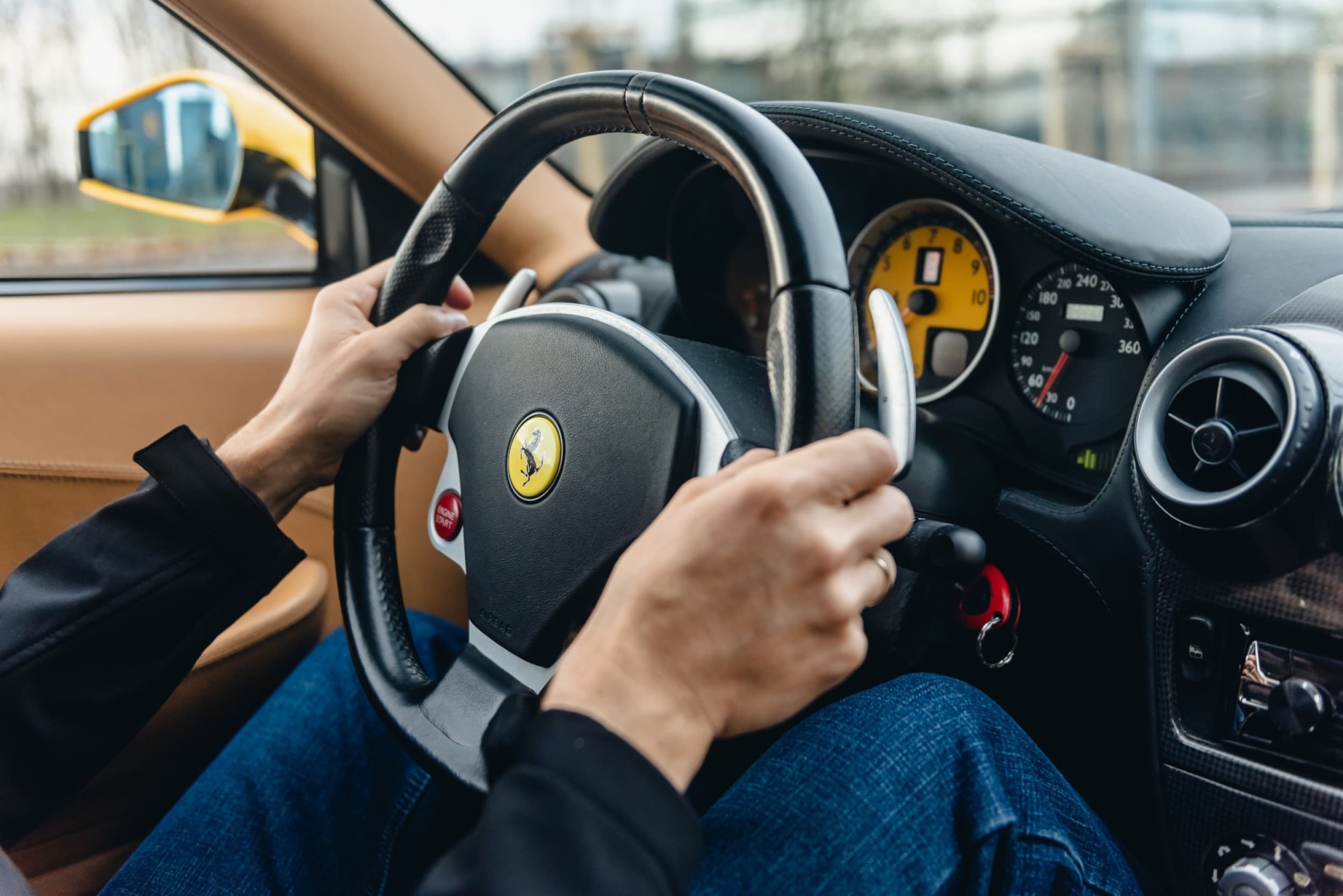 Поездка на Ferrari F430 на шоссе | Kingitus