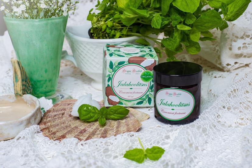 Signe Seebid piparmündi pediküür 