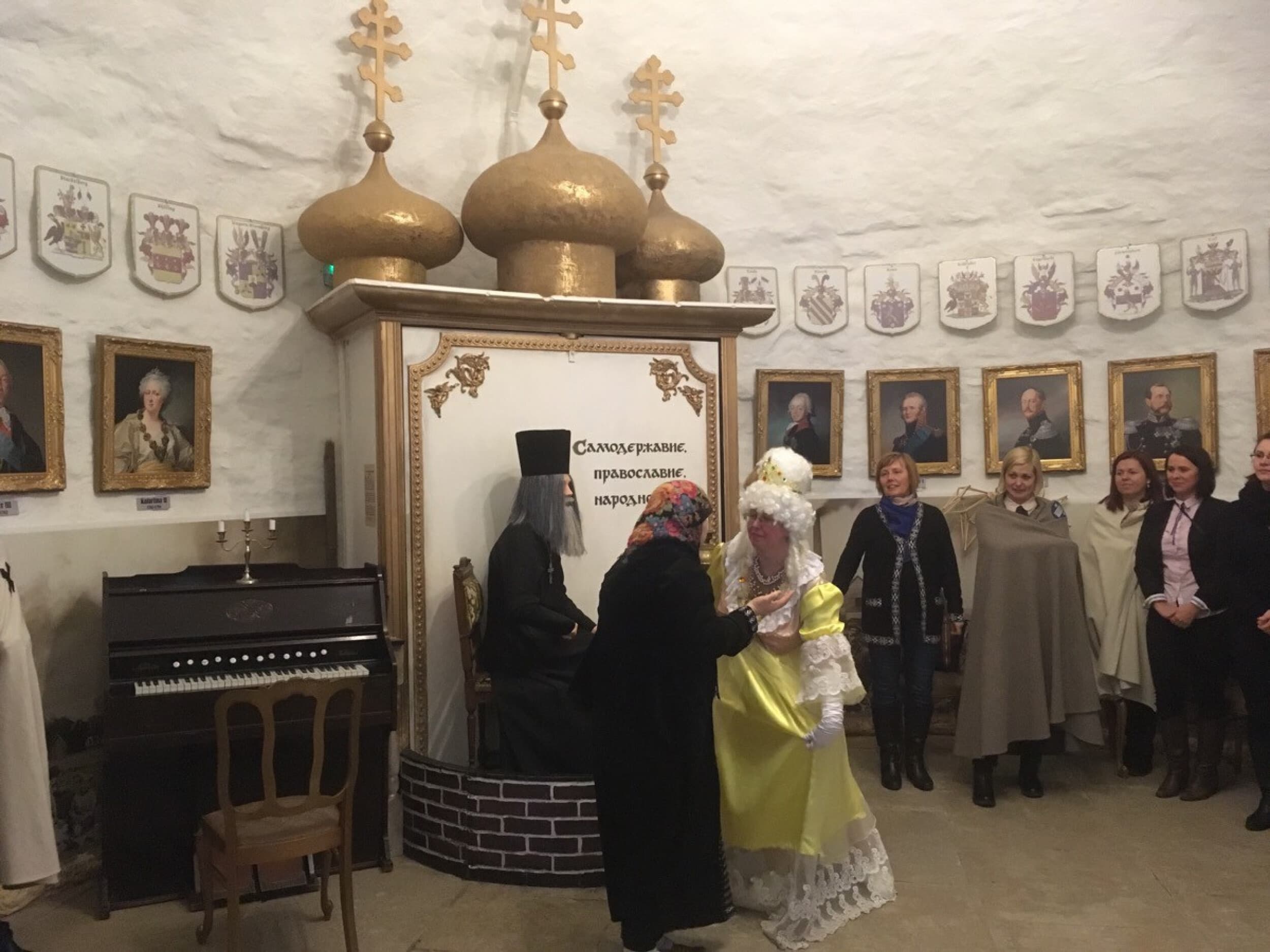 Озорное путешествие в историю Эстонии с гастрономическими впечатлениями от еды и напитков 
