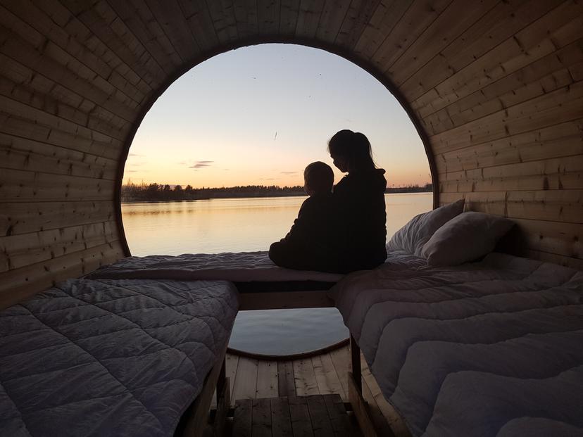 Ööbimine tünnikämpingus