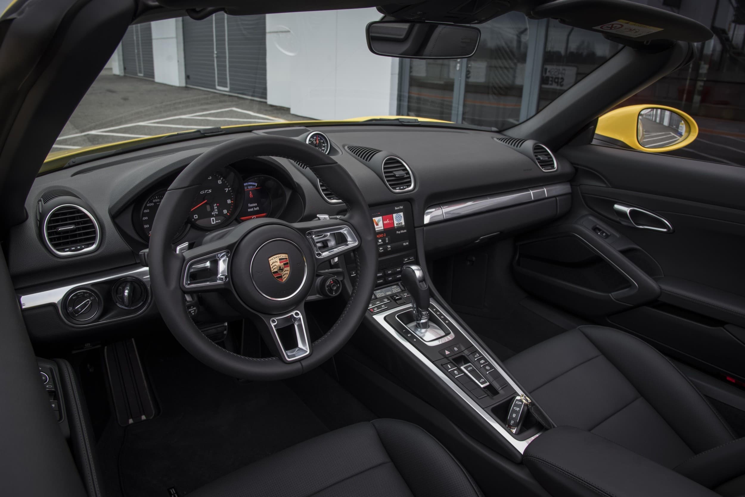 Захватывающая езда за рулем Porsche 718 Boxster GTS 4.0 | Kingitus