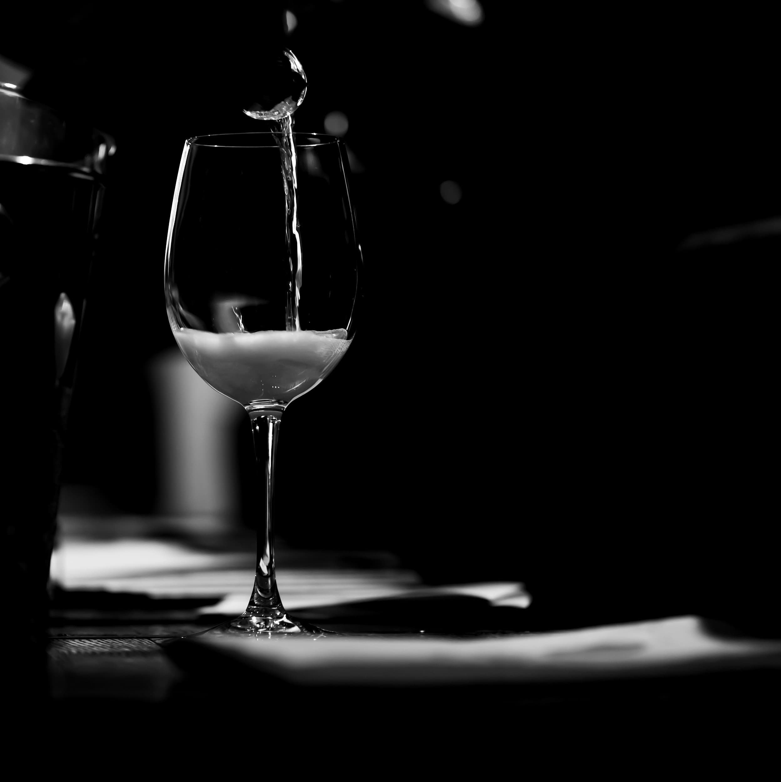 Õhtusöök kahele "Dine in the Dark" restoranis Maikrahv