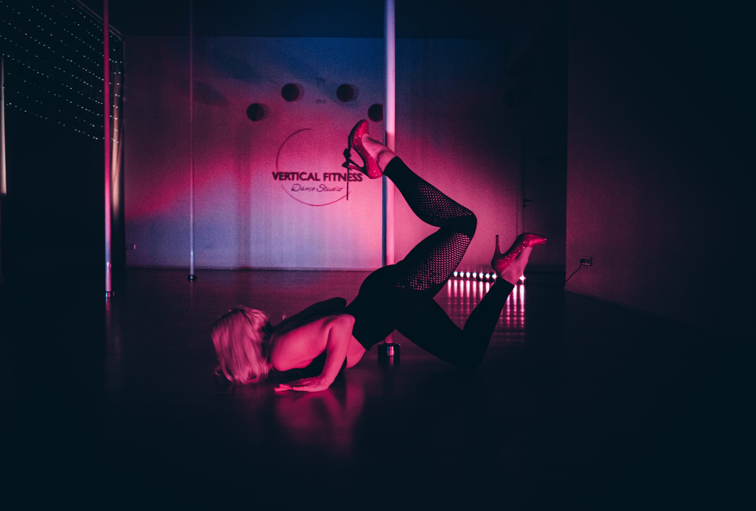 Частный урок танцев на пилоне EXOTIC FLOW в Пярну | Kingitus