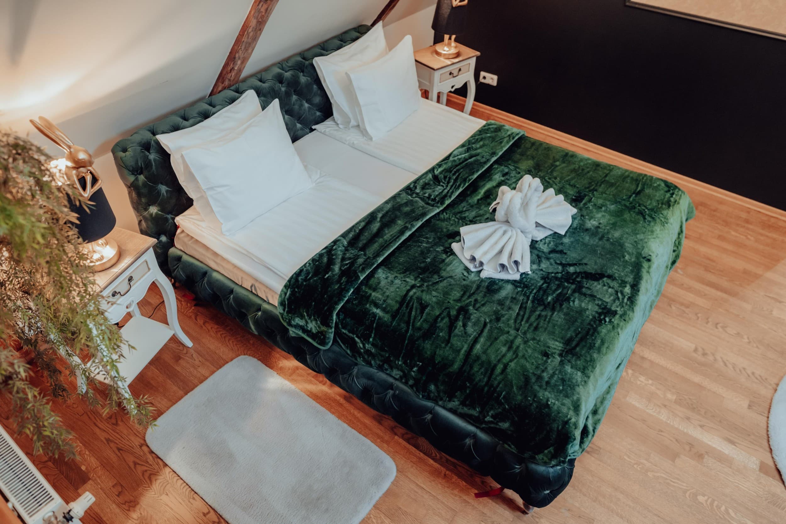 Rataskaevu Boutique romantikapakett “Kaminasoojus"