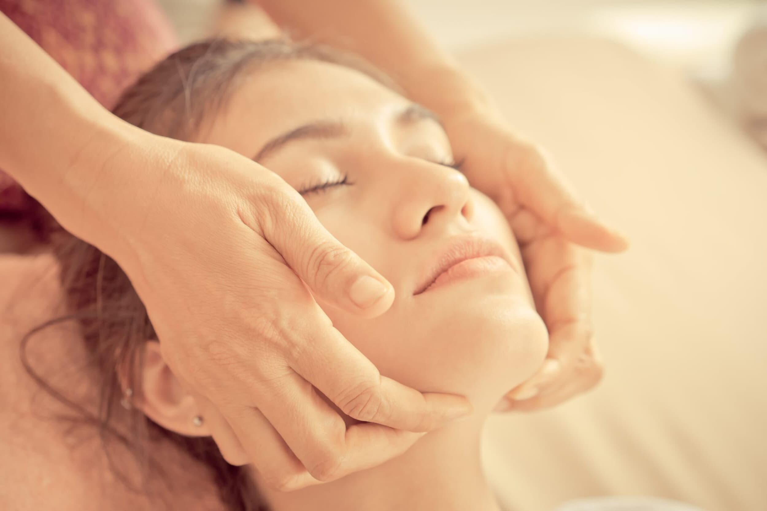 Бодрящий омолаживающий сеанс Access energetic Facelift®