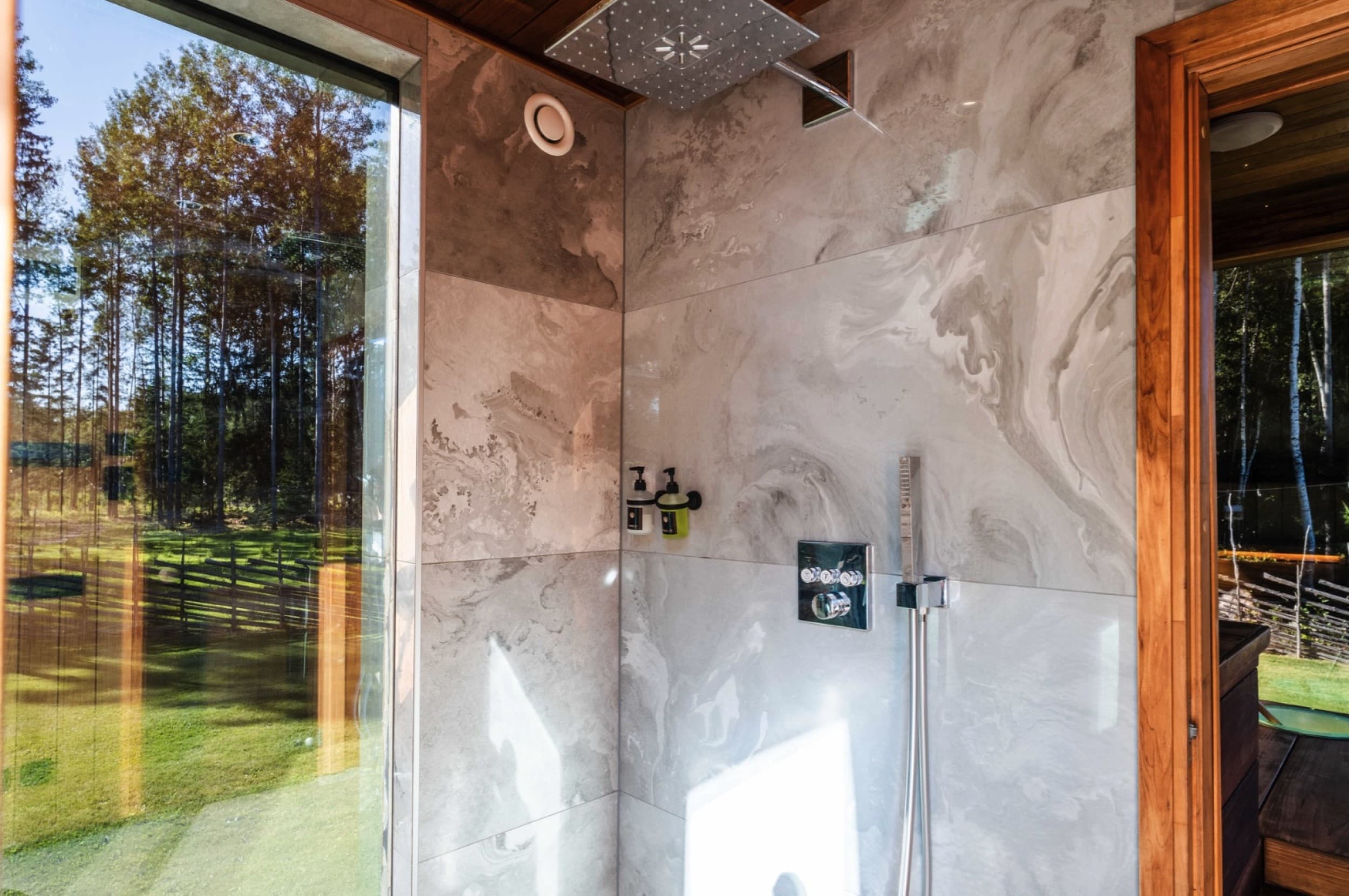 Puhkus Kabuna Luxury Resort privaatses minivillas Hiiumaal | Kingitus