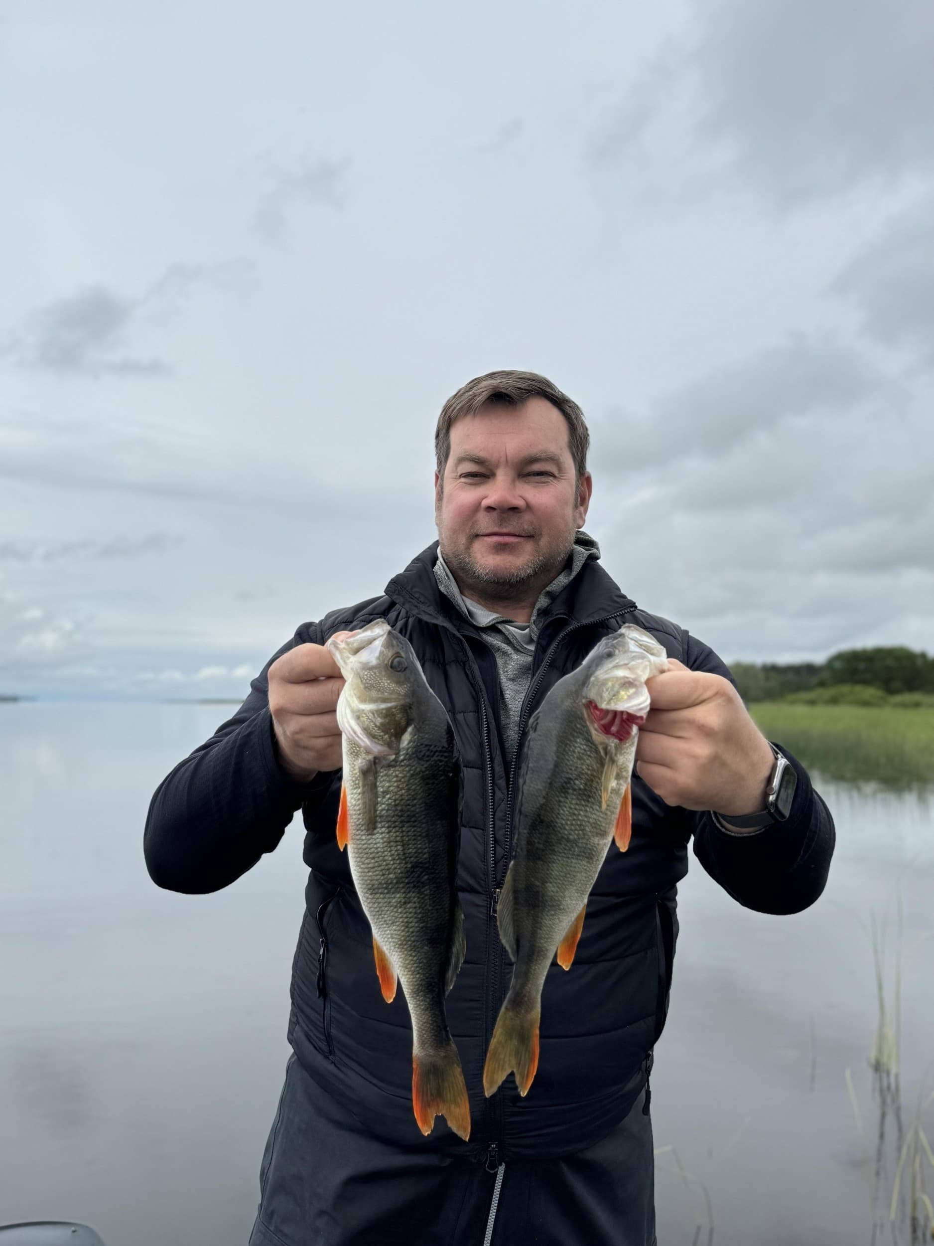 Kalastus paadist professionaalse kalastusgiidiga