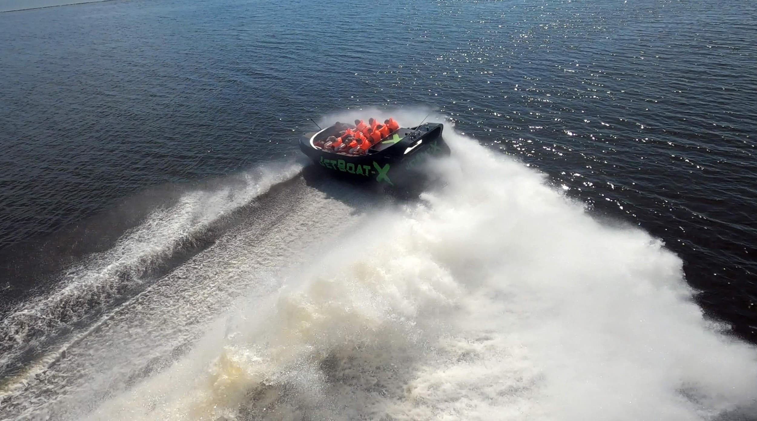 Adrenaliinirohke JetBoat-X sõit Pärnu lahel