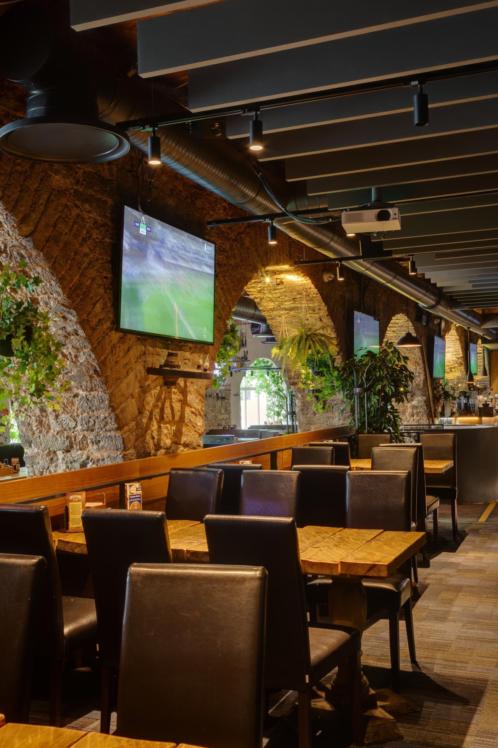 Kahekäiguline õhtusöök õllerestoranis Beer Garden | Kingitus