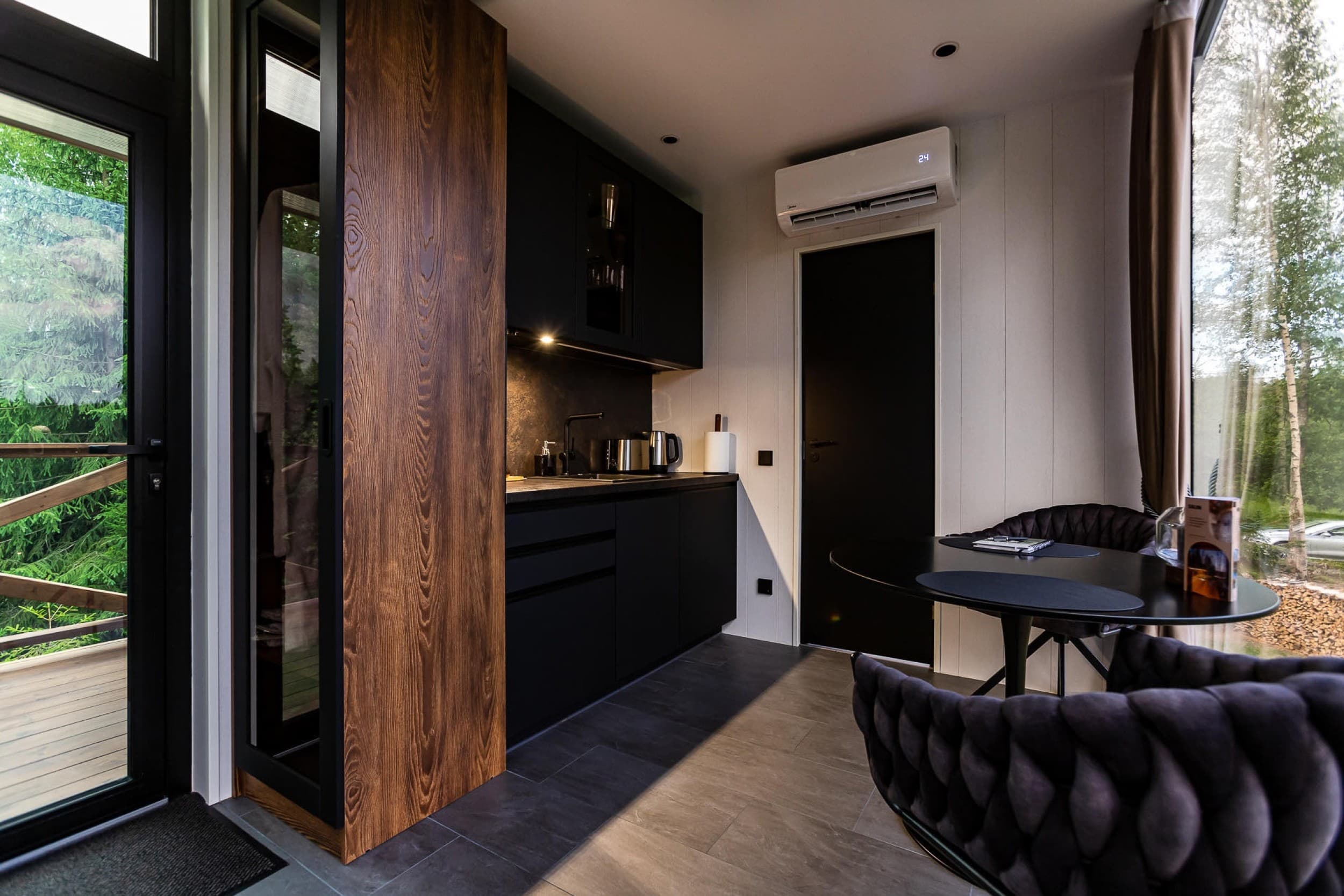 Puhkus Orava Luxury Resort privaatses minivillas Võrumaal
