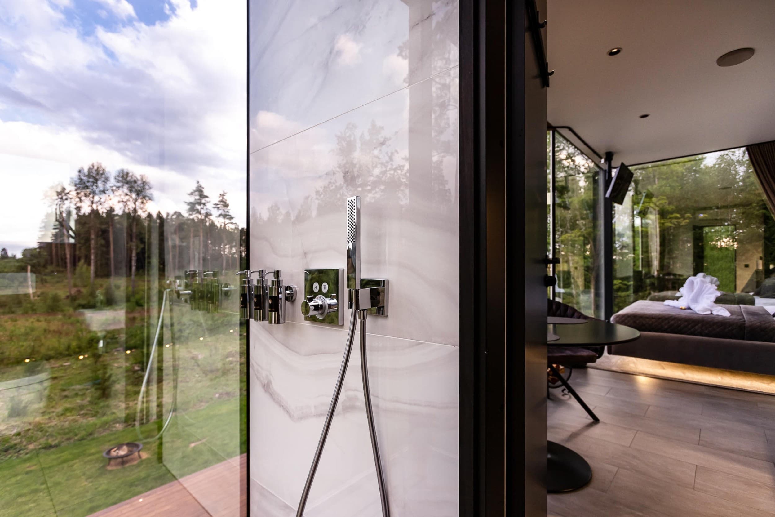 Puhkus Orava Luxury Resort privaatses minivillas Võrumaal