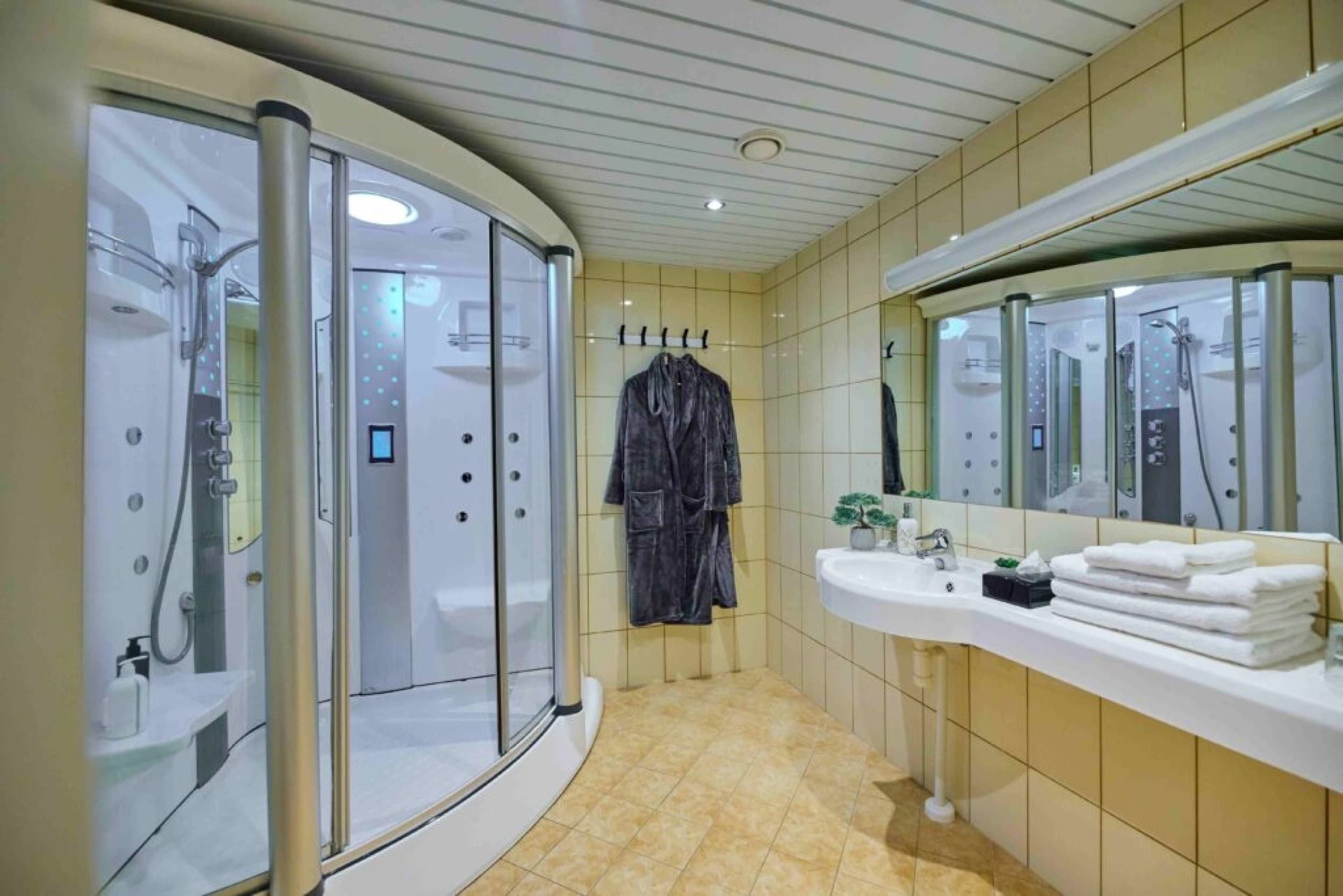 Nädalavahetuse romantikapakett "Me2" Premium toas Viljandis