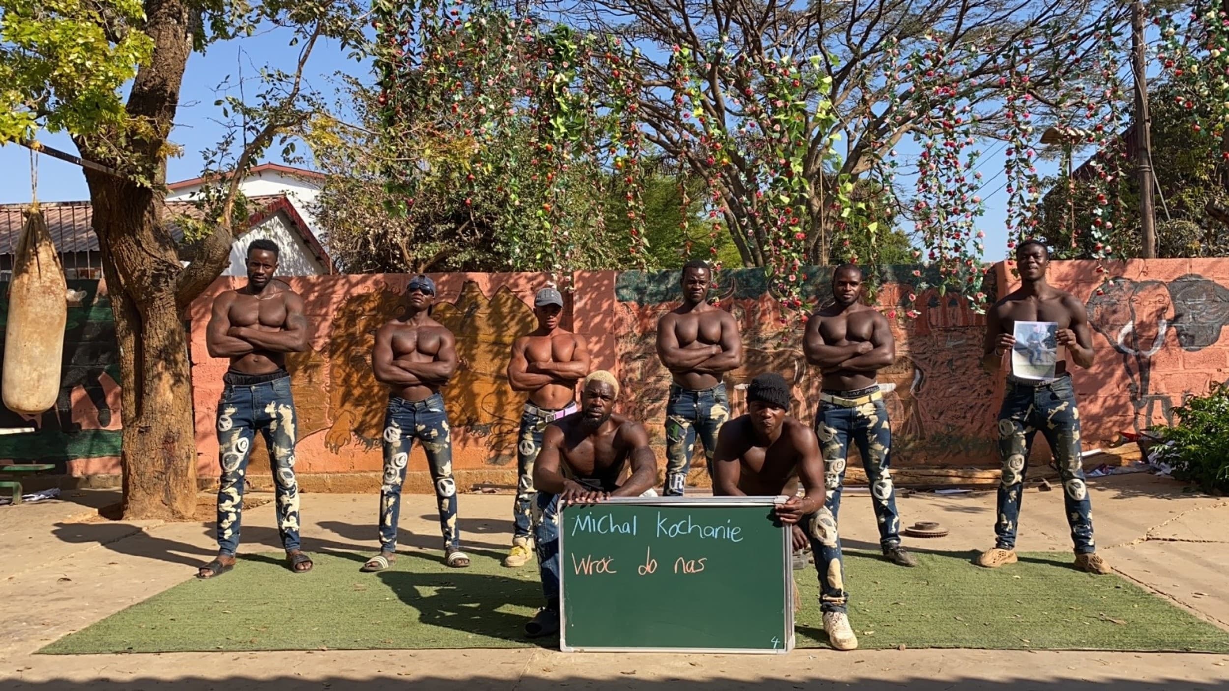 Videotervitus Aafrikast "Aafrika bändimeeskond" 