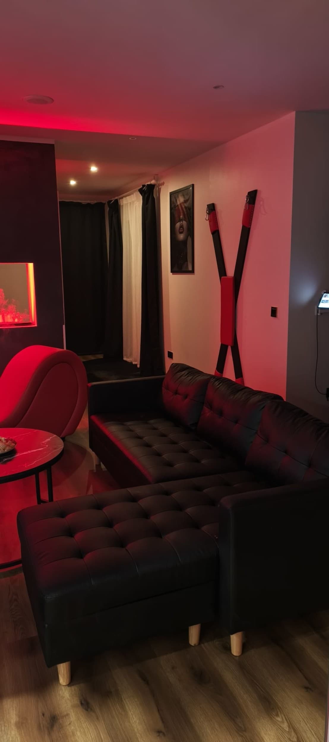 Приватный SPA-отдых рядом с Отепя с сауной в доме отдыха Red Room