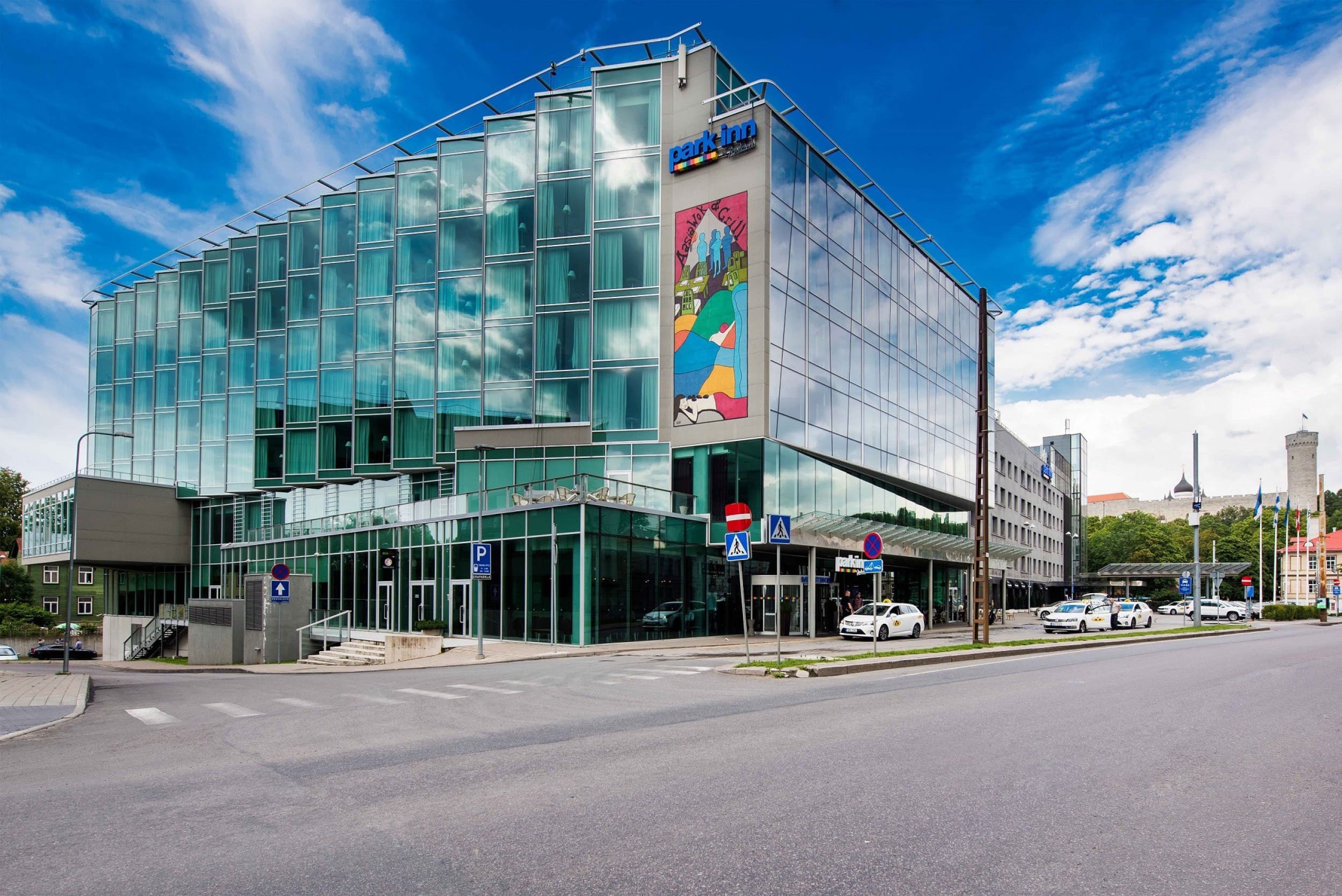 Värskendav puhkus Park Inn Meriton hotellis massaažiga ühele | Kingitus