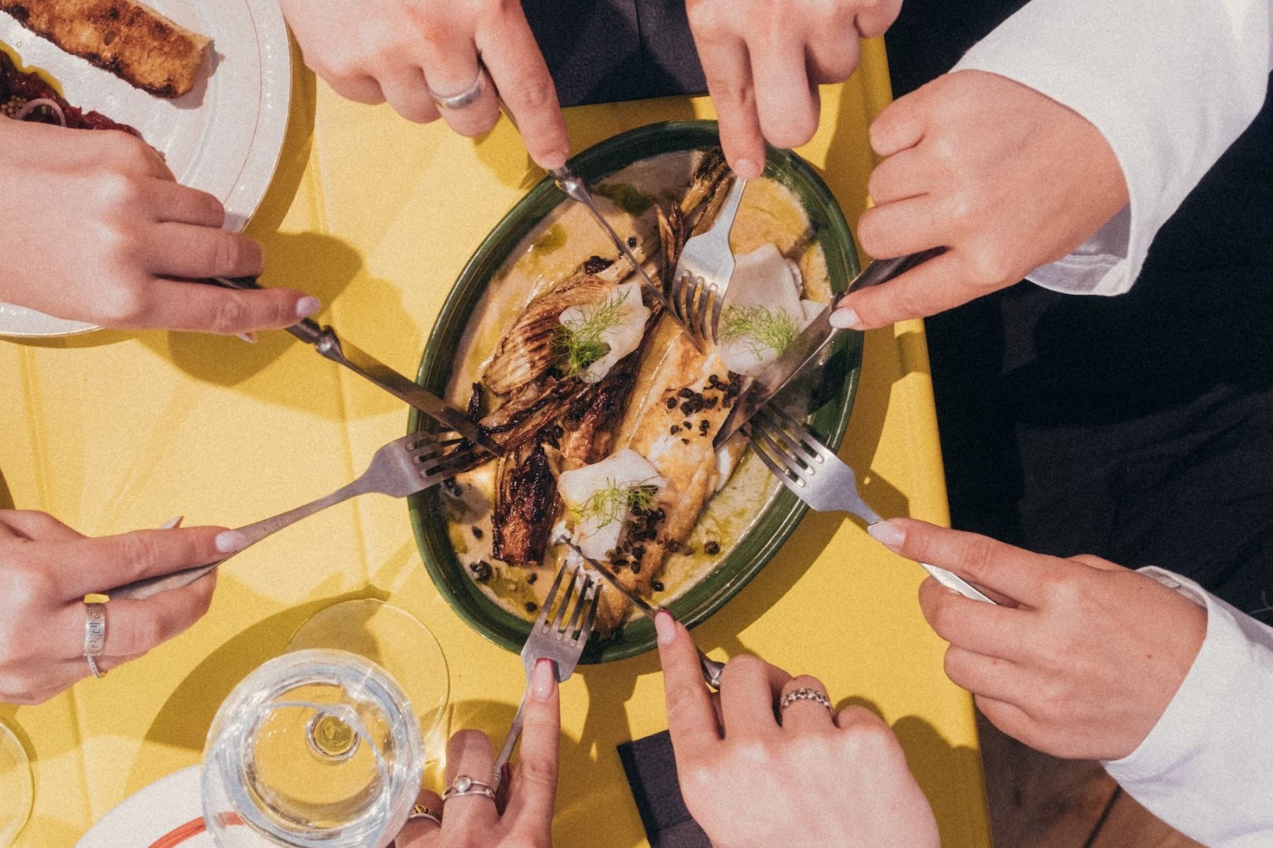 Õhtusöök “Shitty Dinner” Villa14-s