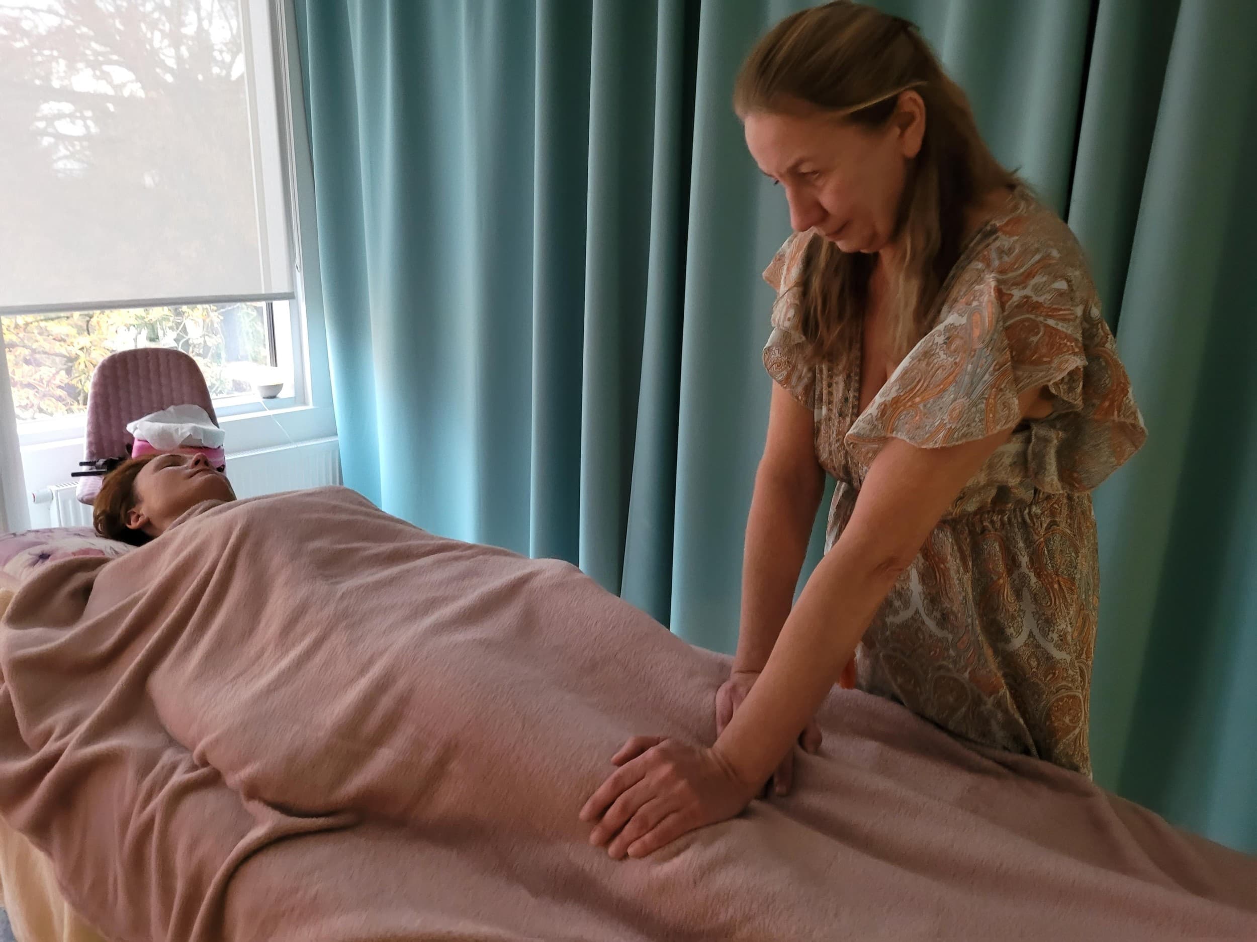 Reiki tervendusseanss - Sügav lõõgastus ja sisemine tasakaal