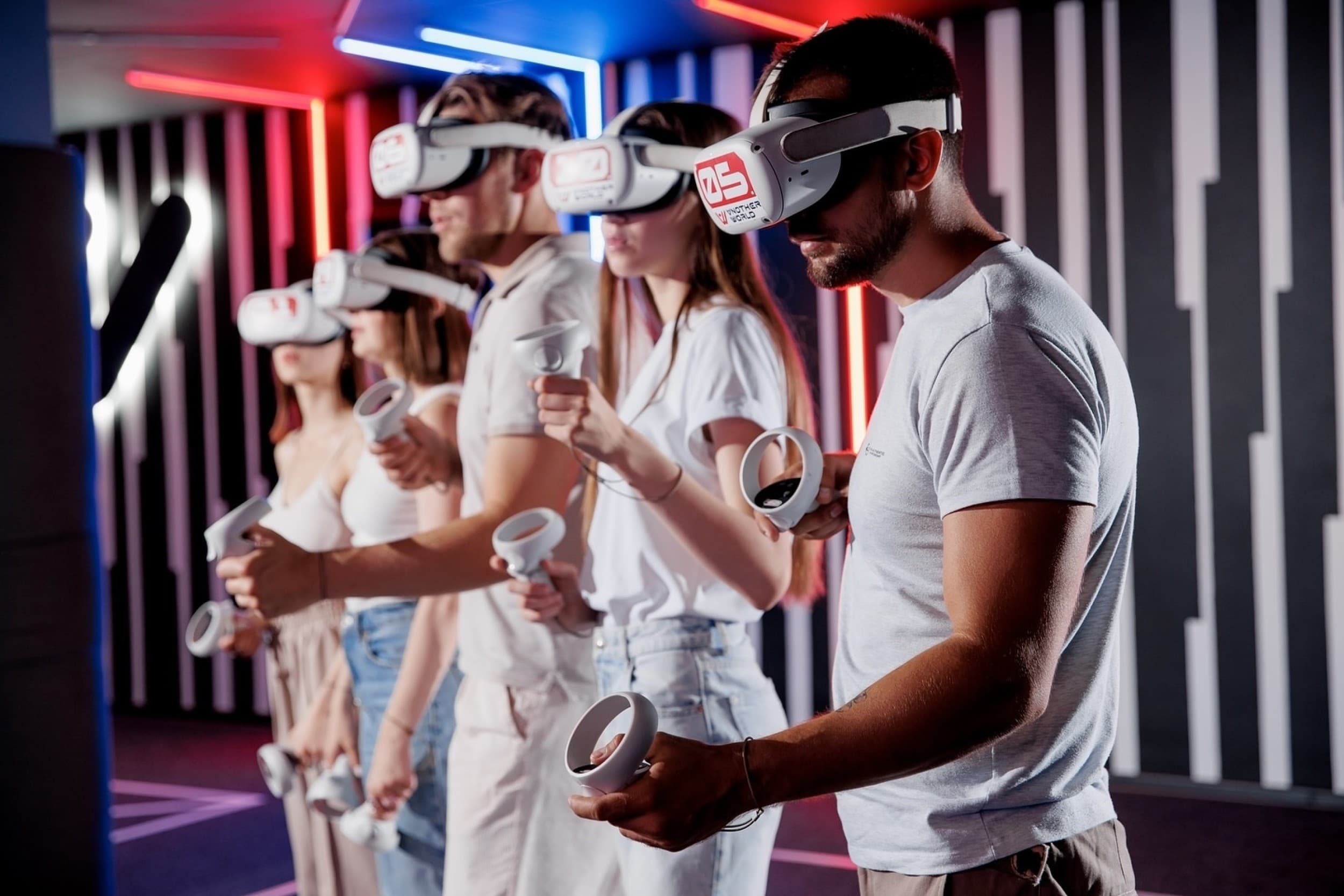 Juhtmevaba VR seiklus seltskonnale Another World VR areenil (R-P)