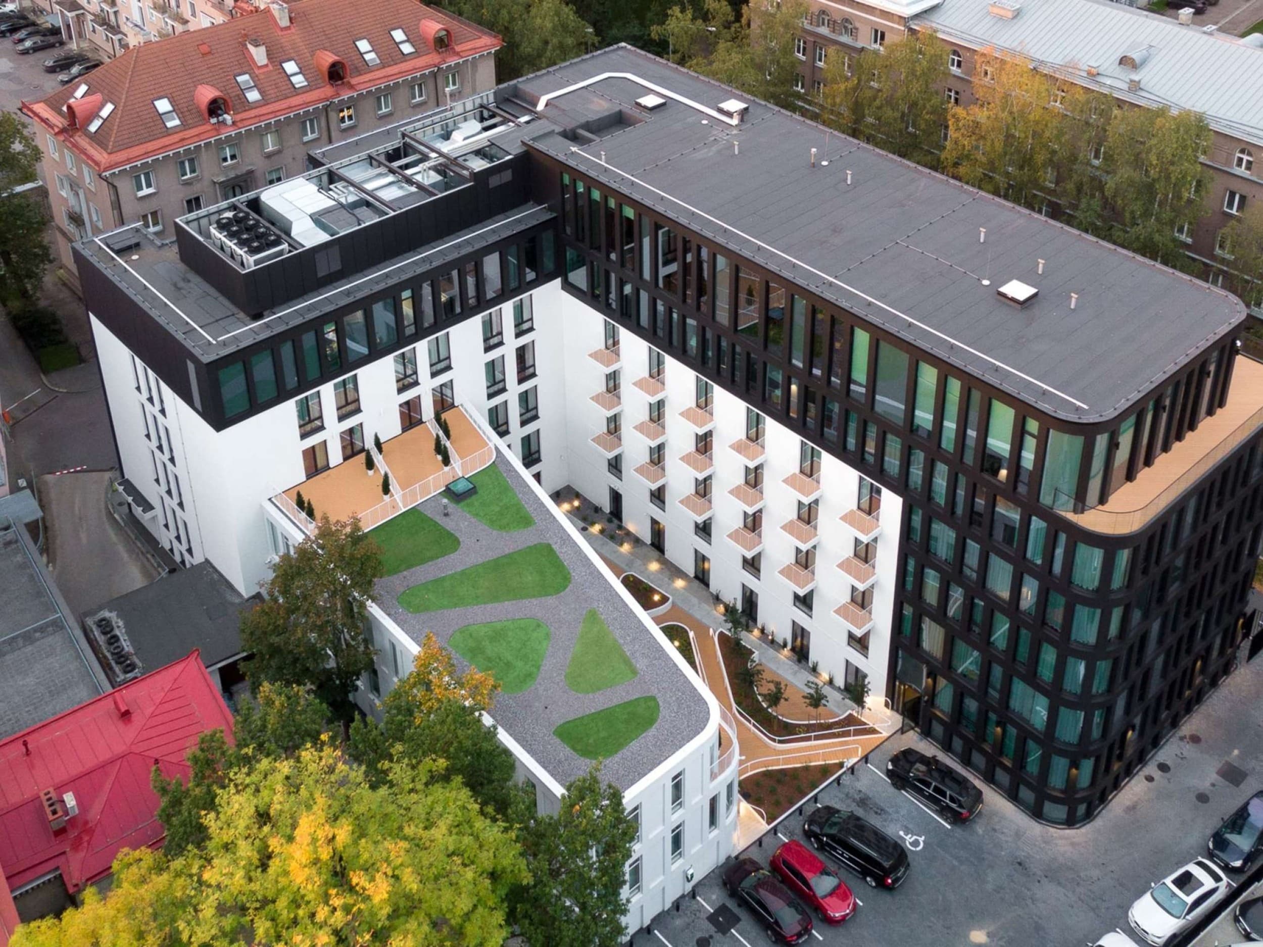 Mövenpick Hotel Tallinn majutuspakett koos kolmekäigulise õhtusöögiga