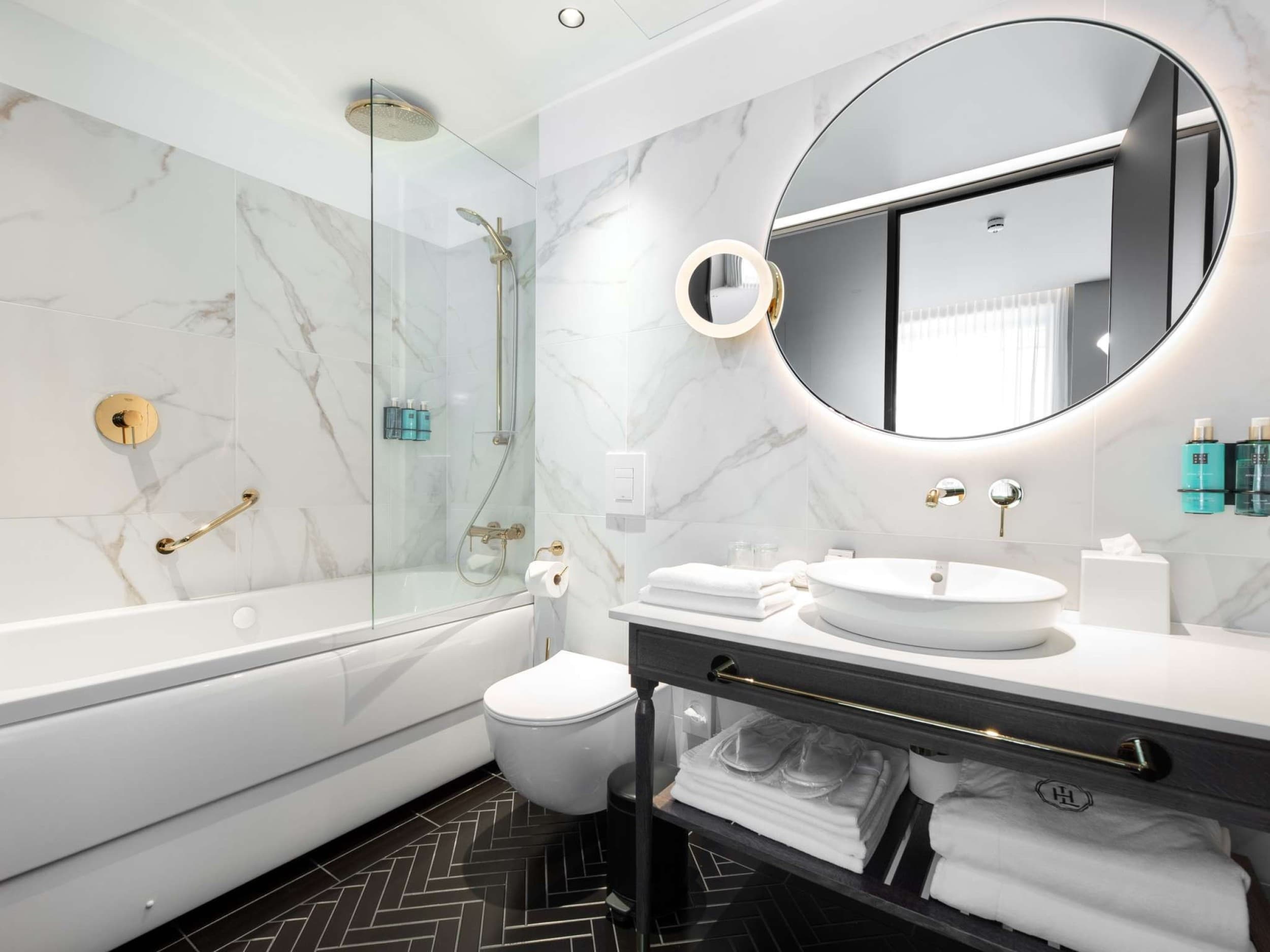 Mövenpick Hotel Tallinn majutuspakett koos kolmekäigulise õhtusöögiga