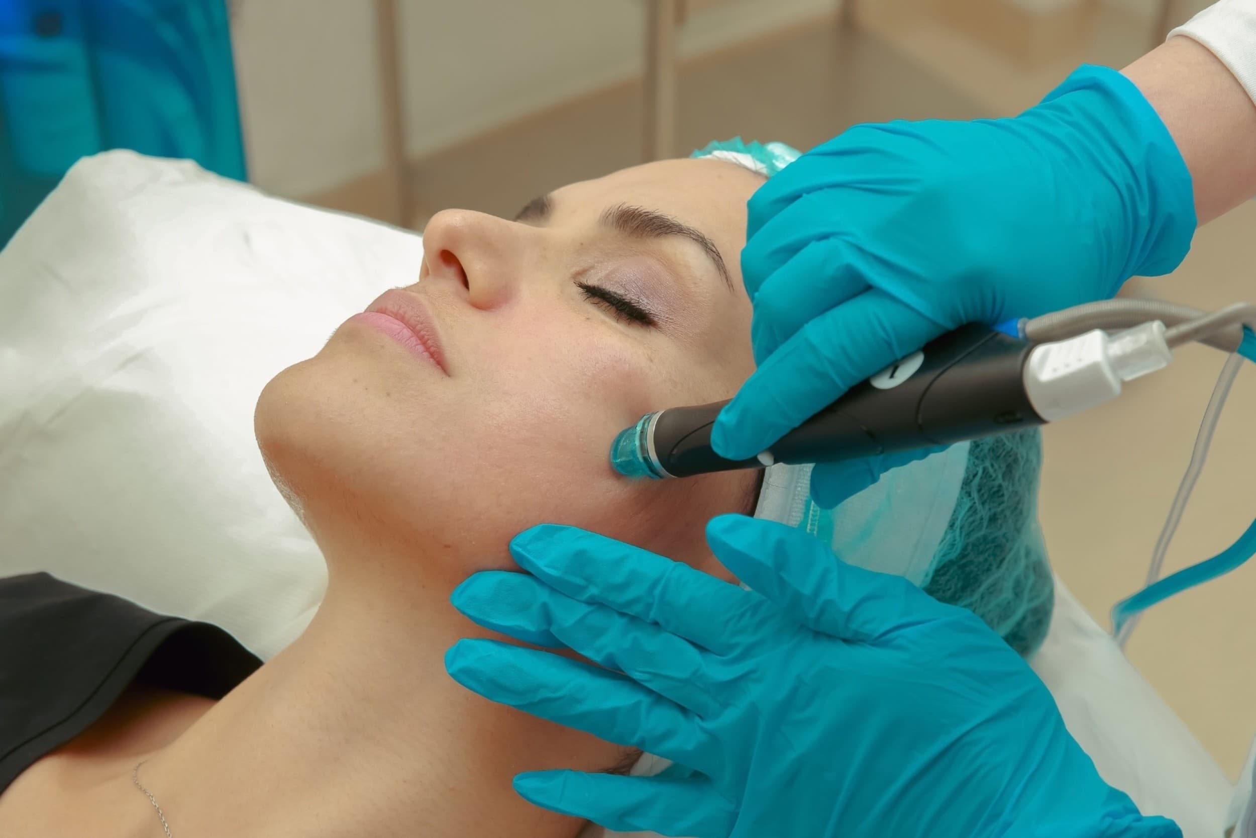 Hydro Facial näohooldus ja LED-teraapia - värskendav ilurituaal