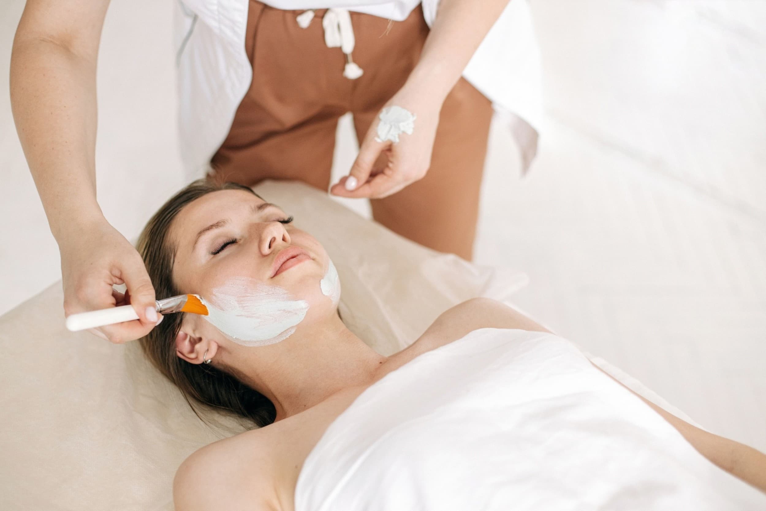Hydro Facial näohooldus ja LED-teraapia - värskendav ilurituaal