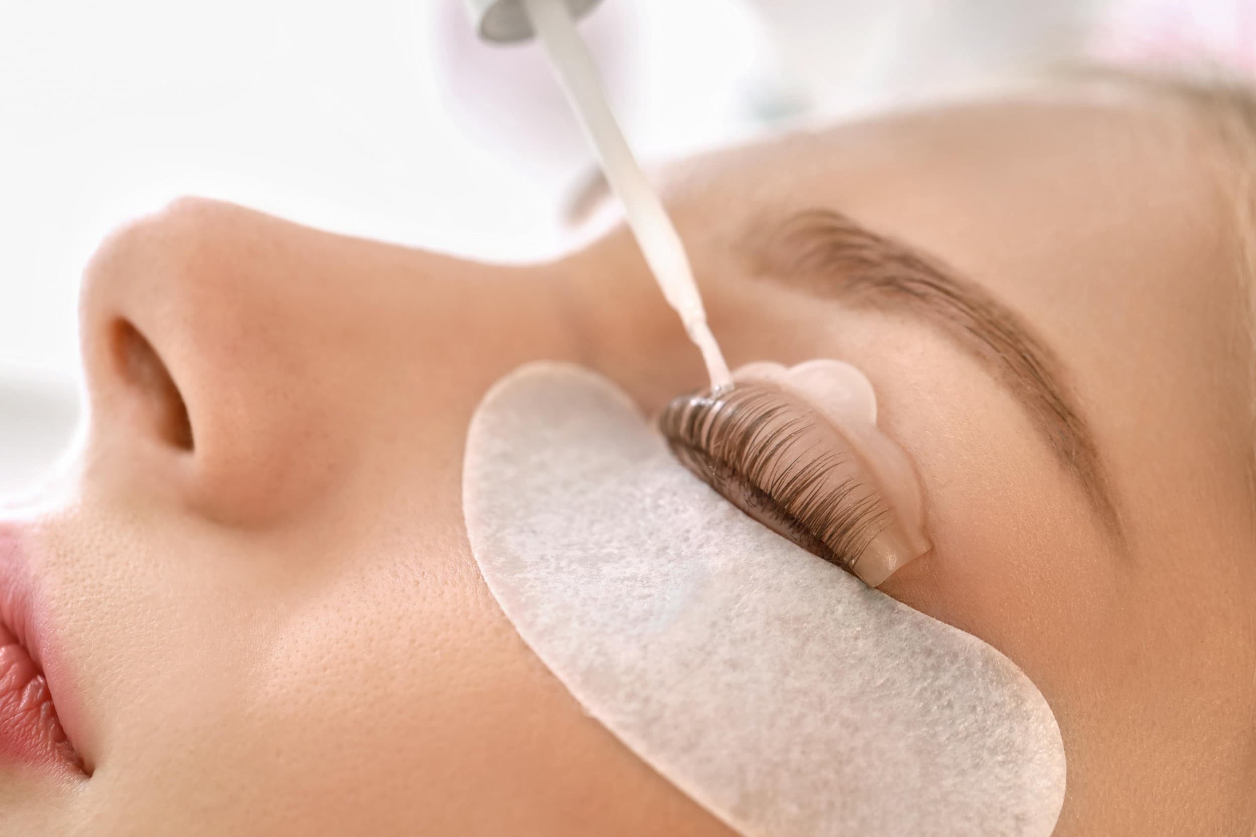 Lash Lift ripsmete värvimisega Beautylife salongis