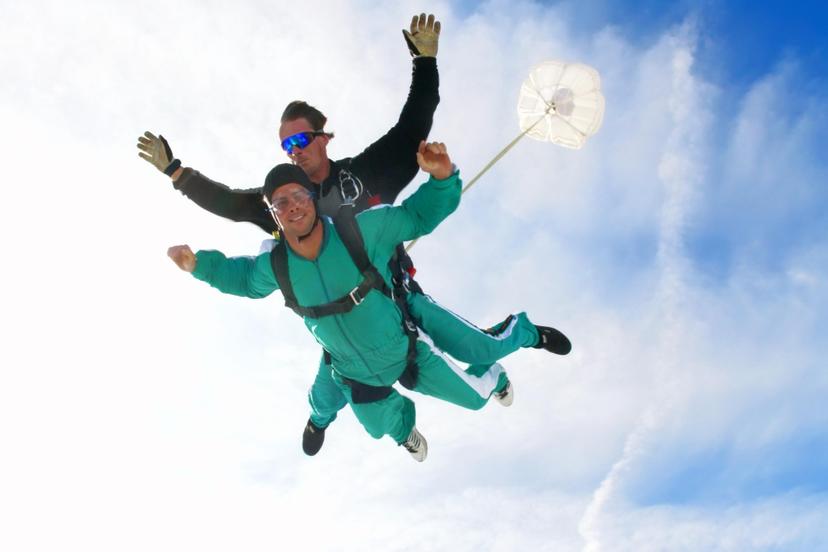 Tandemhüpe langevarjuga kuni 3000 m kõrguselt