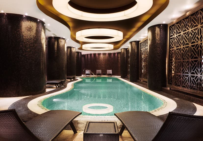 Kordumatu vaade linnale! Eksklusiivse päevaspaa külastus kahele