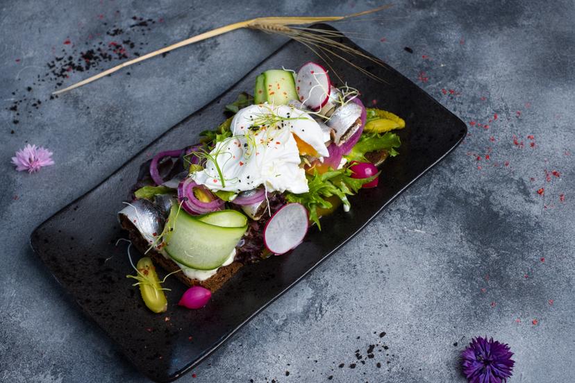 Modernne Eesti köök restoranis Kaerajaan