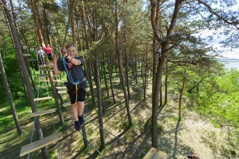 Seiklusraja pilet noorele Pirita seikluspargis