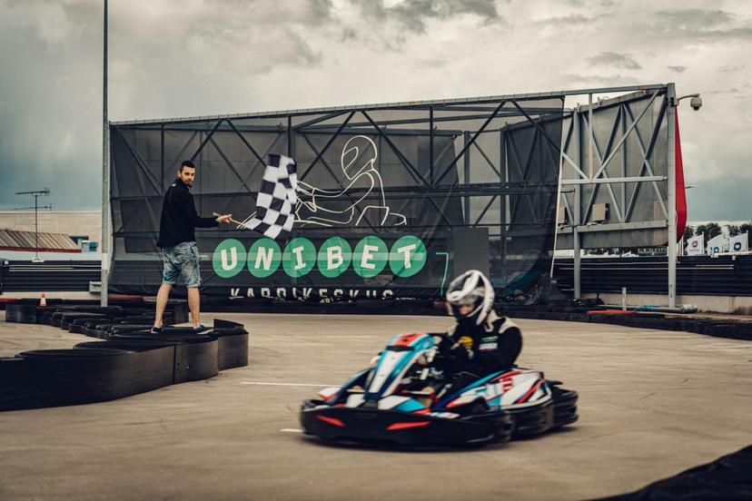 Haarav paaris kardisõit