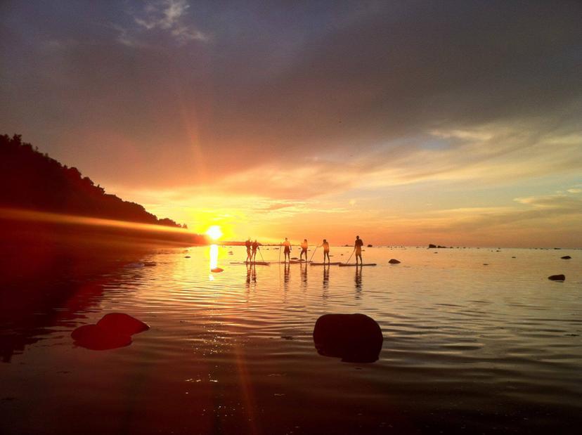 Päikeseloojangu SUP-matk kahele Kakumäe Surfikoolis