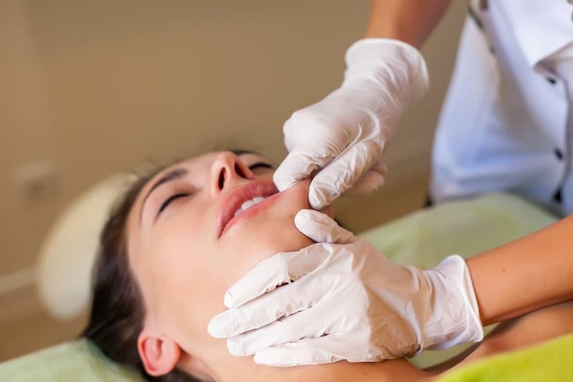 Sügav kosmeetiline näomassaaž