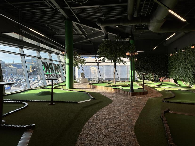 Tiimiüritus või sünnipäev Park Minigolfis 20 täiskasvanule (R-P)