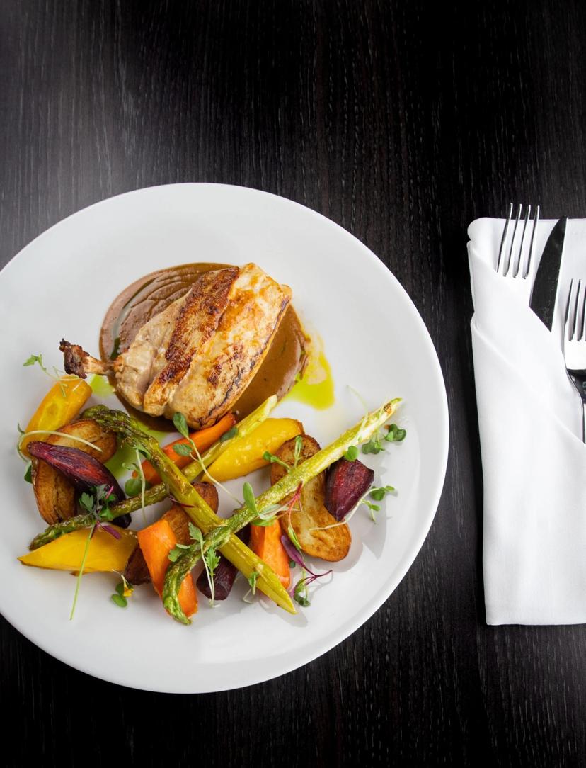 Kolmekäiguline merevaatega õhtusöök kahele