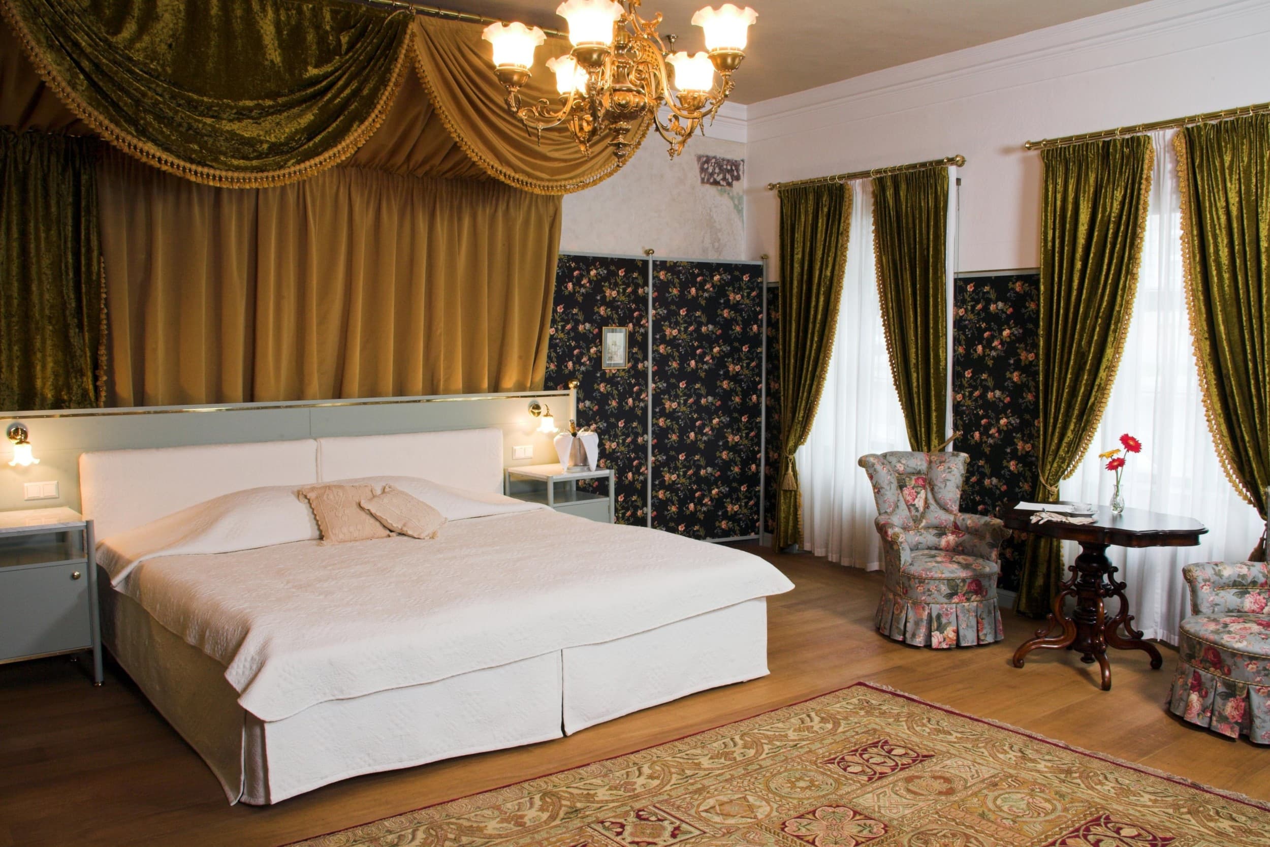 Романтический пакет для двоих в отеле Antonius Boutique Hotel в люксе | Kingitus